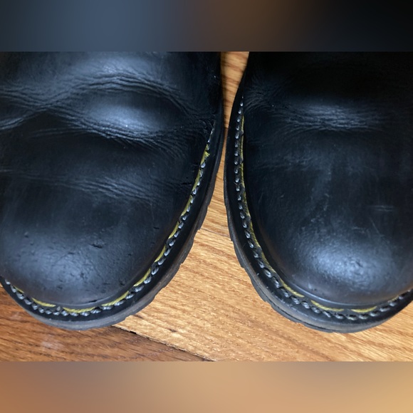 Dr. Marten 2976 Black Leather Chelsea Boot - Picture 3 of 4